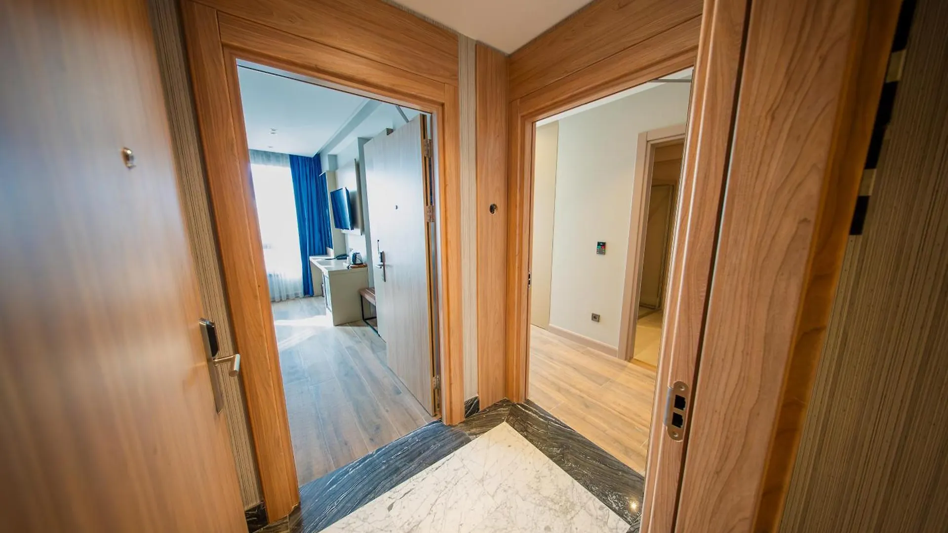 The Palm Bosphorus Hotel اسطنبول تركيا