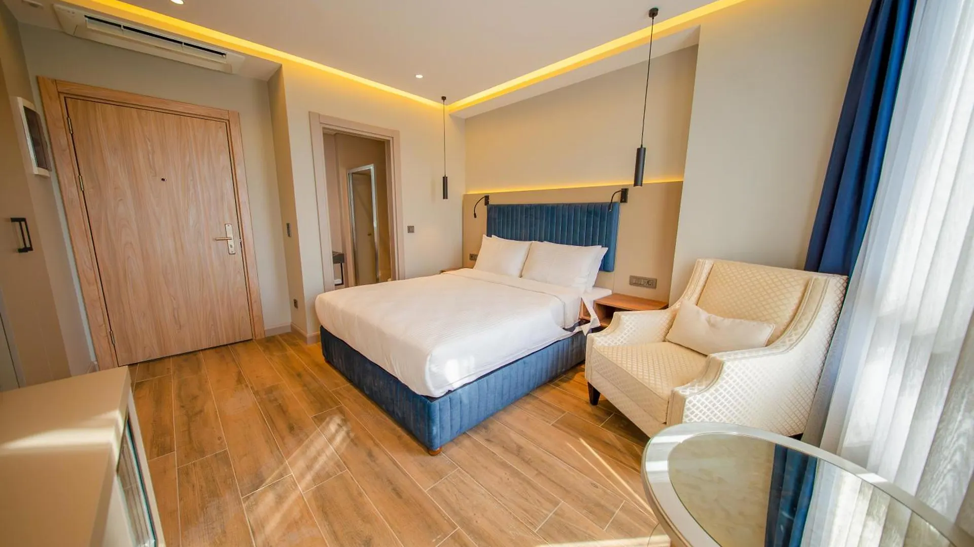 The Palm Bosphorus Hotel Istanbul