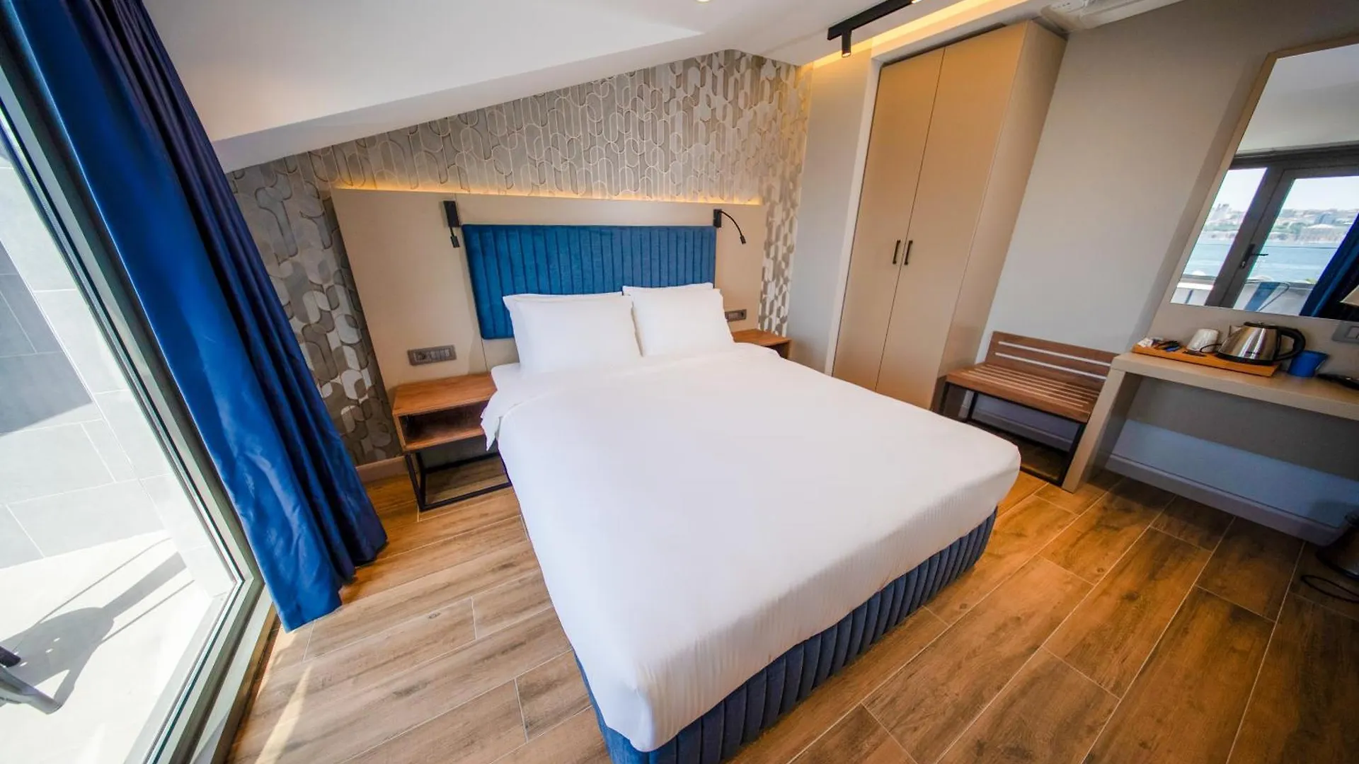The Palm Bosphorus Hotel اسطنبول تركيا
